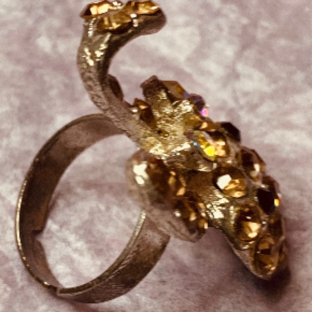 Ring - Picture 4 of 5